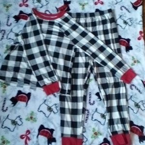 Women's pajama set, plaid with red cuffs
